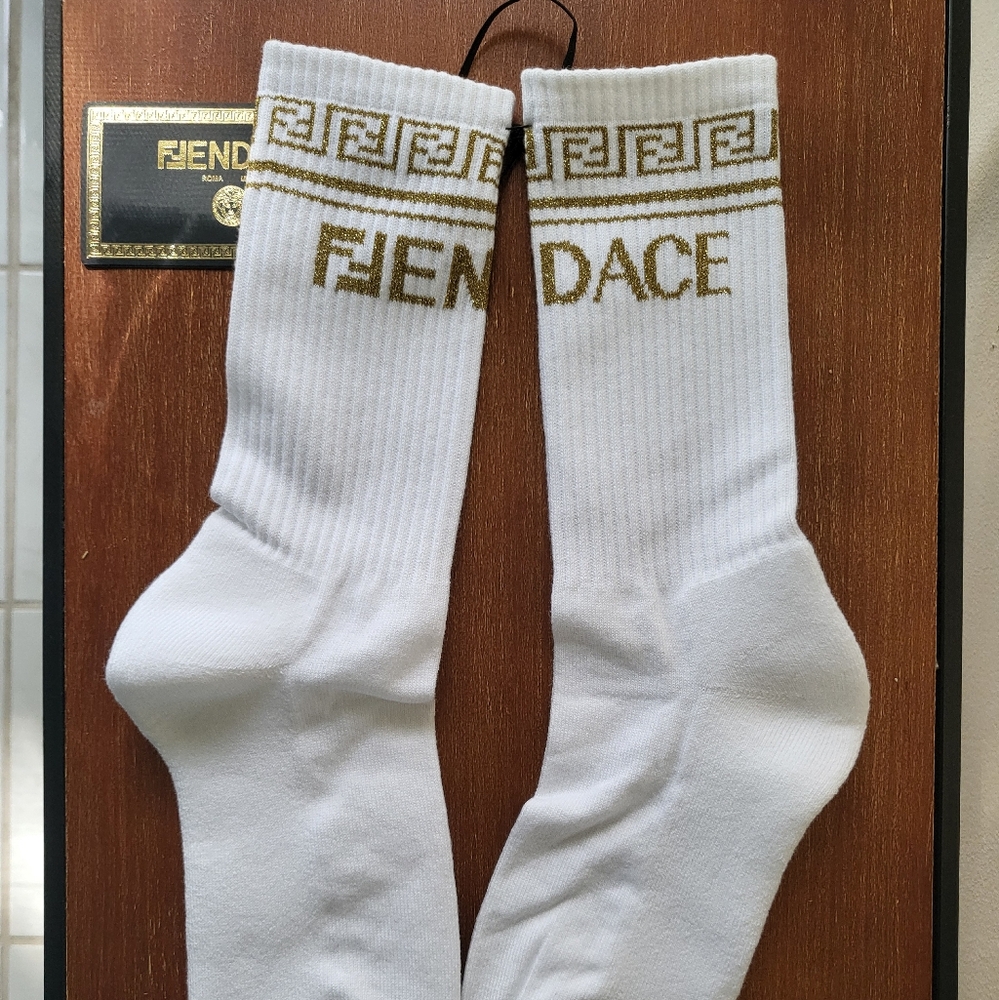 FENDACE FENDI X VERSACE Collab White Socks With Greca Motif And Logo